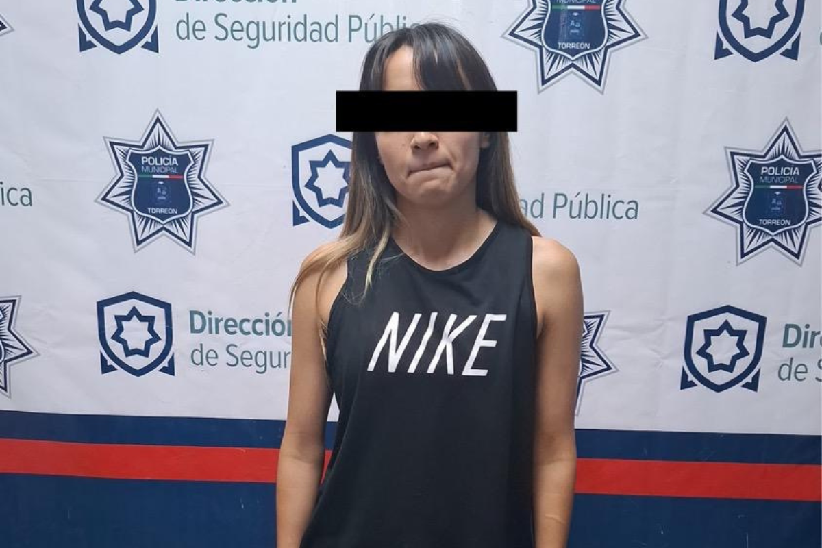 Detienen a mujer por robo y amenazas en zona centro de Torreón