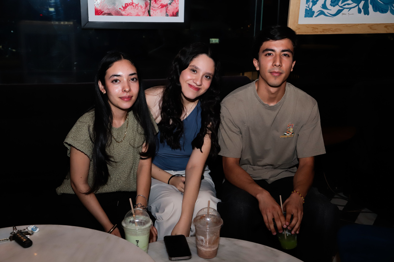 Arturo Ortíz, Eliel Velasco, Uriel Ortíz, Ana Cristina Barrios y Dania Danae.