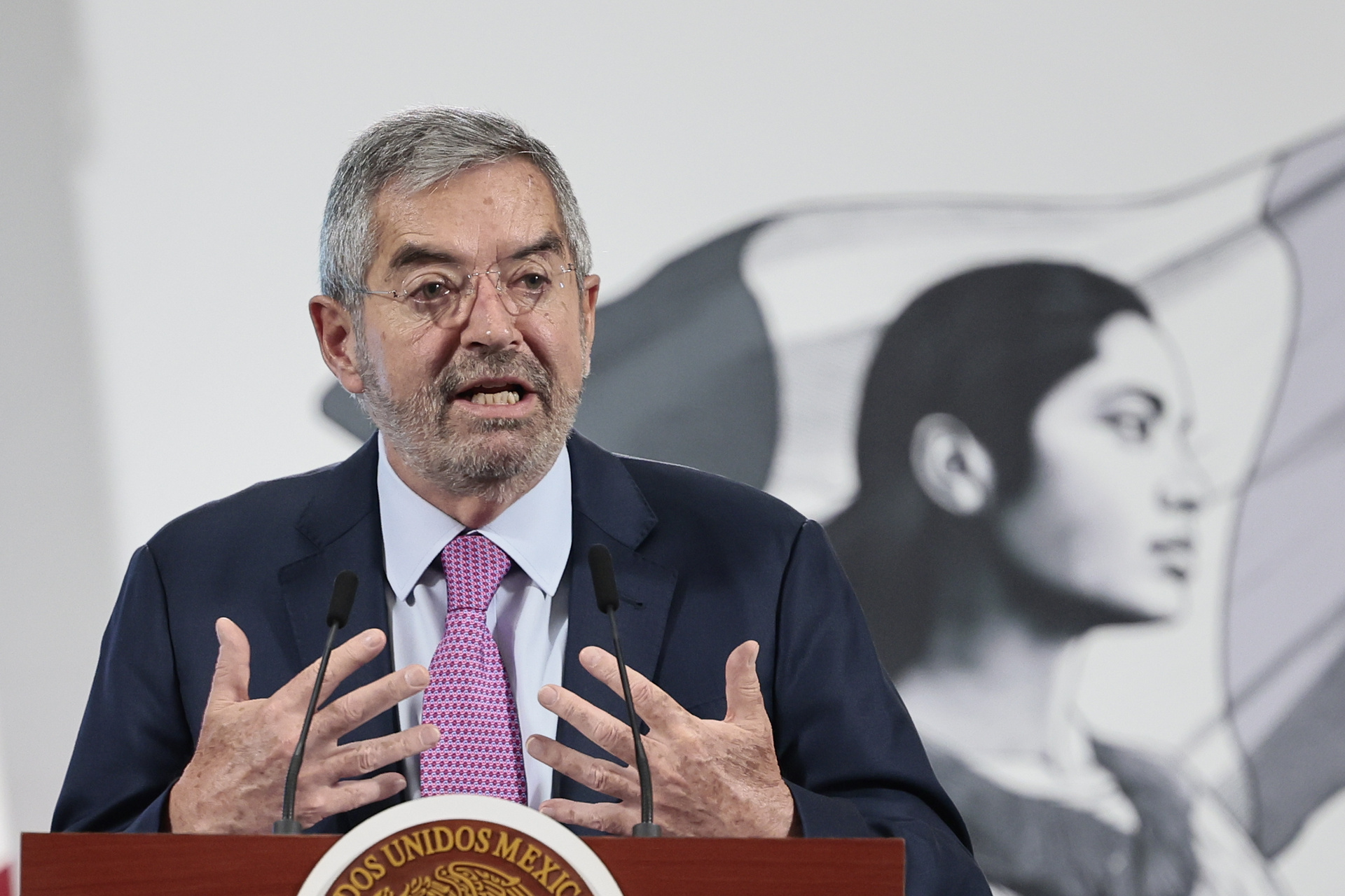 SRE niega que EUA presione a Sheinbaum para entregar a políticos vinculados al narco