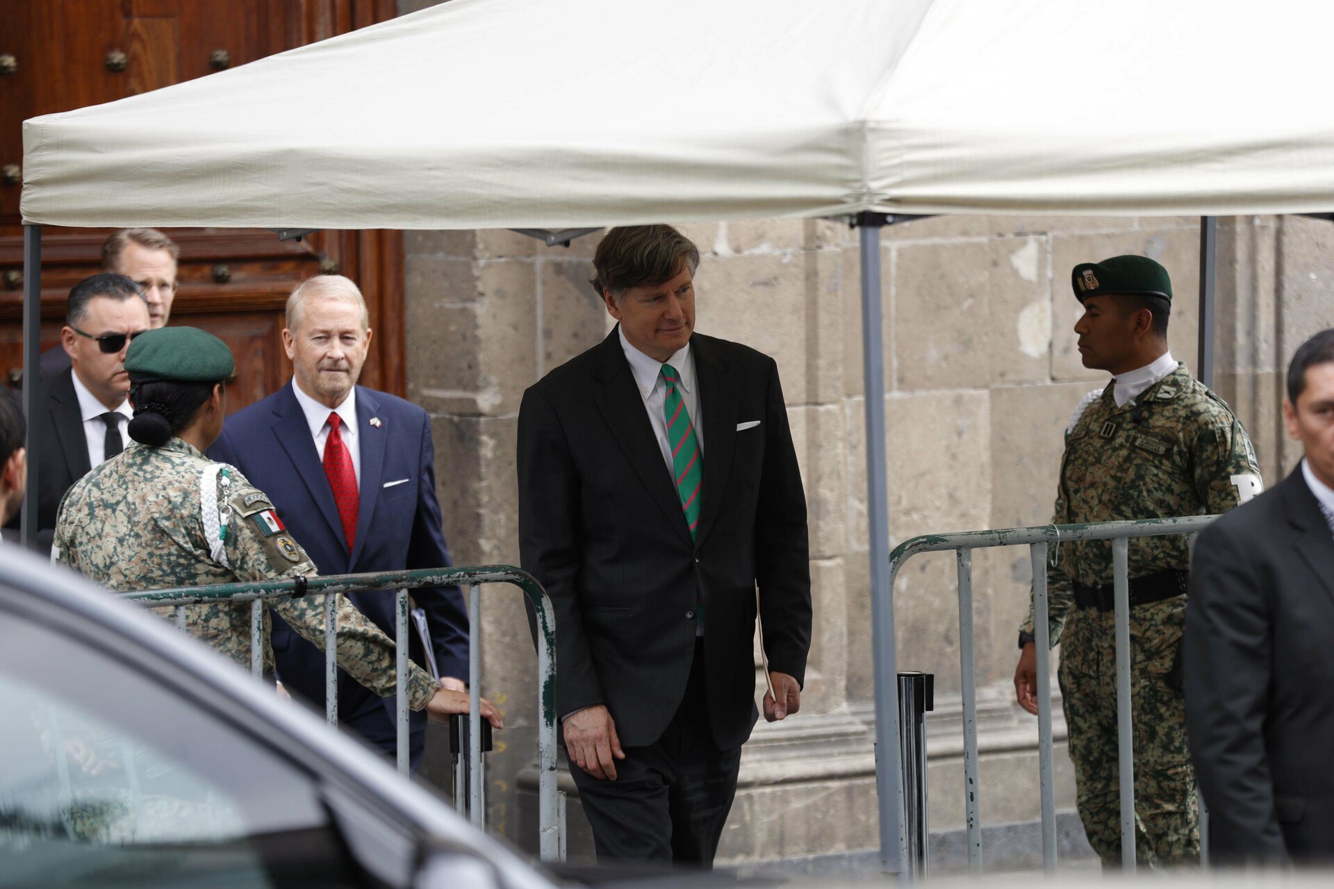 Christopher Landau ordena cancelar visa de consejera estatal de Morena en Jalisco