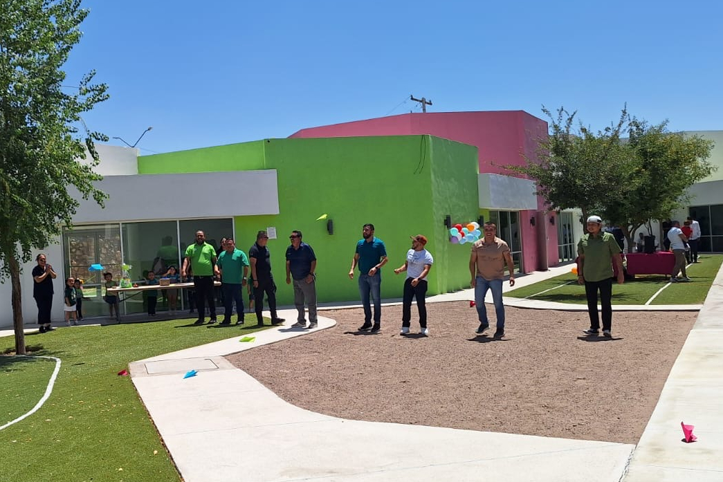 Celebran el día del Padre en la Guardería de la DSPM en Torreón
