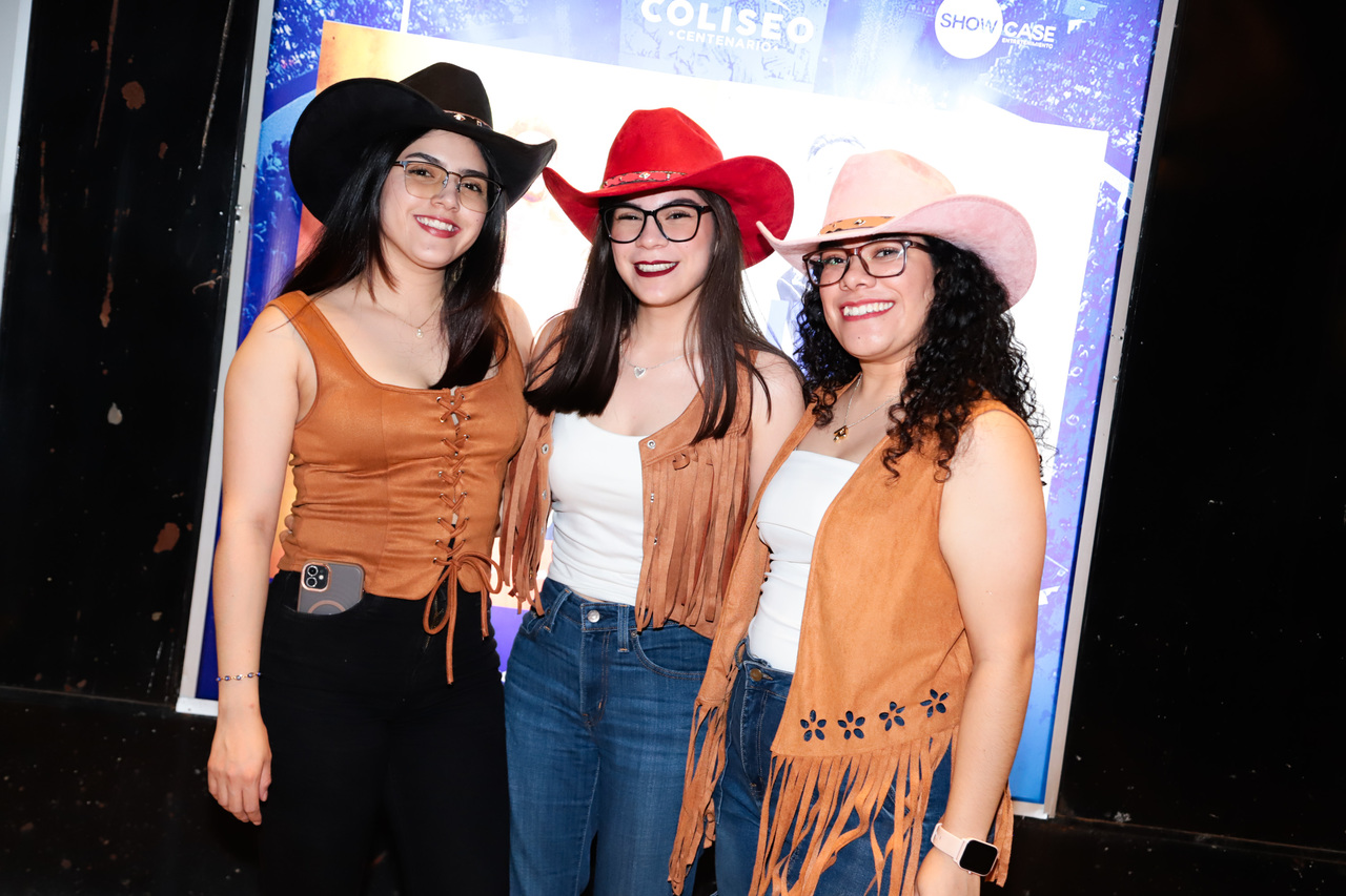 Itzel Castro, Andrea Castro y Rebeca Castro.