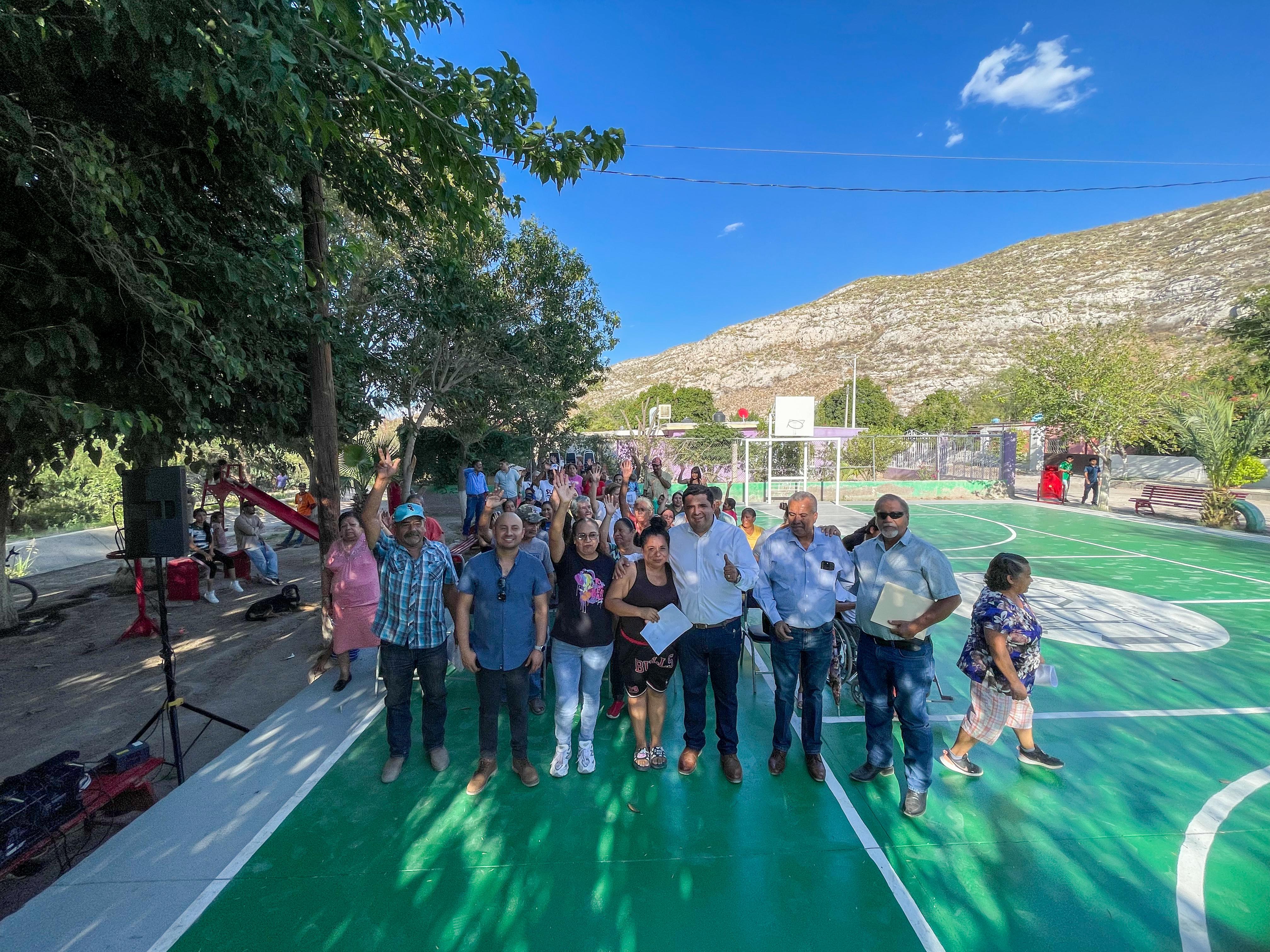 Entregan obras en el ejido Sacrificio y en colonia Sacramento de Lerdo