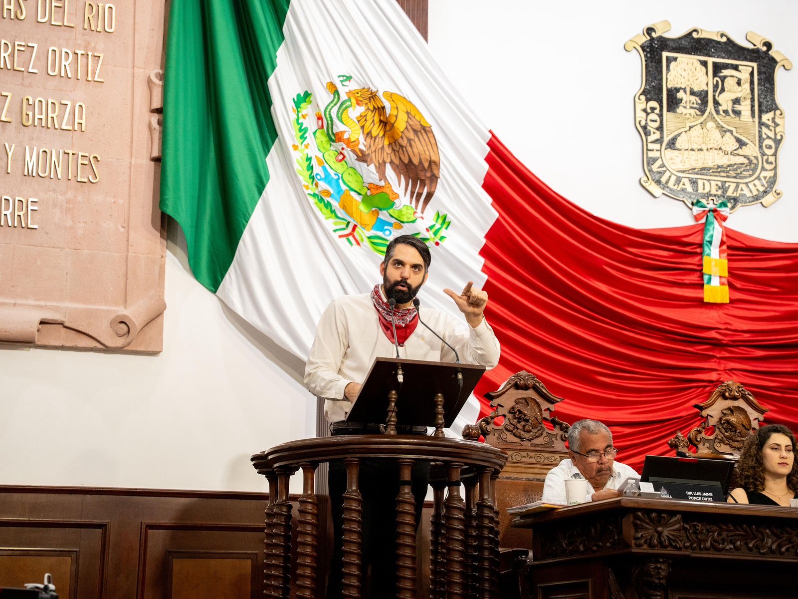 Román Cepeda y José Ganem deben responder, las maquinitas no llegaron solas: diputado Attolini