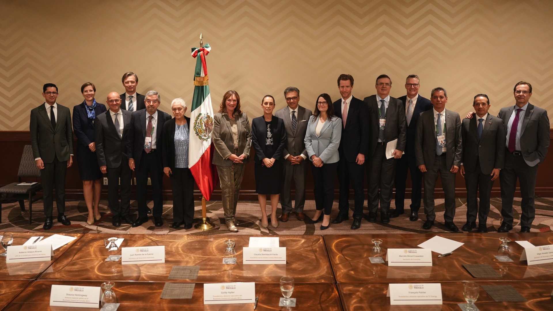 Sheinbaum destaca interés de empresarios canadienses por invertir en México
