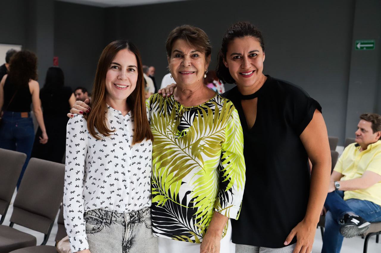 Maru, María Eugenia y Ana Ceci.