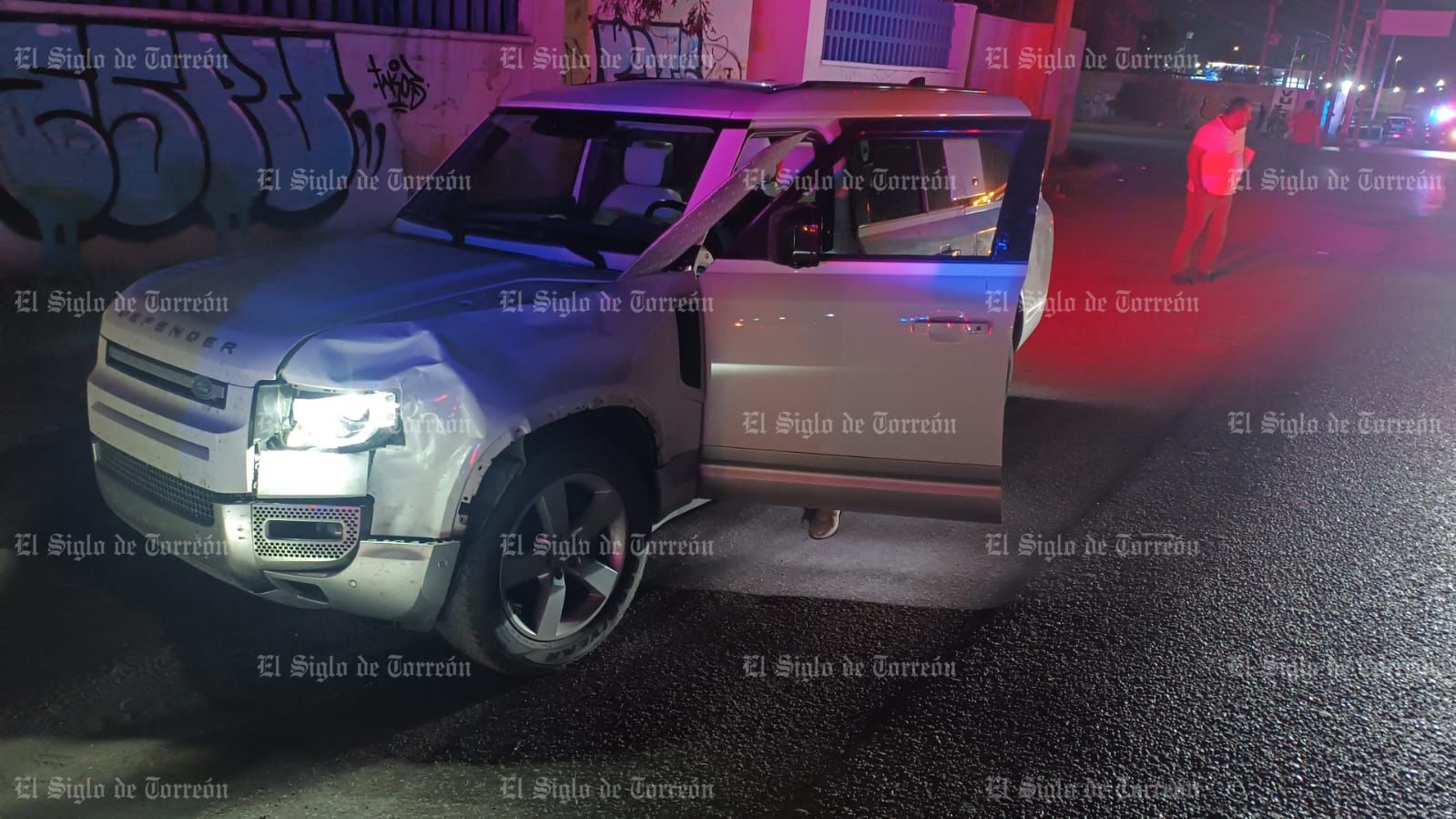 Hombre muere arrollado por camioneta de lujo a la altura de la Vicefiscalía de Lerdo