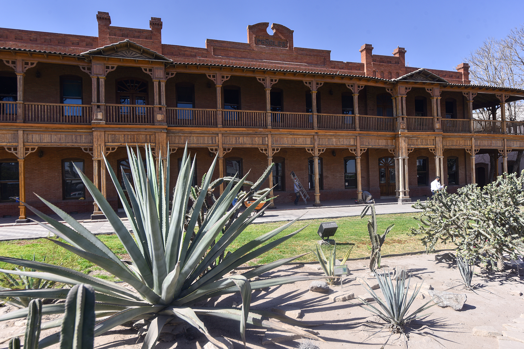Le cantarán al Sol en el Museo de los Metales