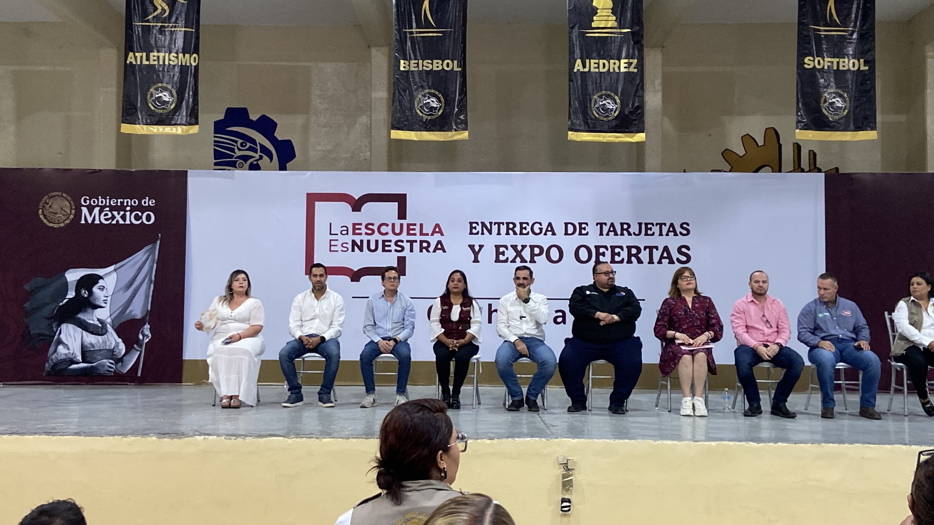Programa de la Escuela es Nuestra dejará más de 90 millones de pesos en Torreón