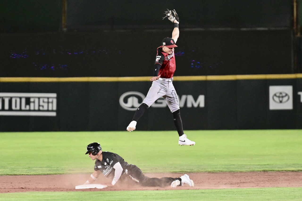 La escuadra lagunera fue duramente castigada en el primer duelo pactado ayer, luego que en extra innings fueran aplastados totalmente con un marcador de 16 carreras a 6.