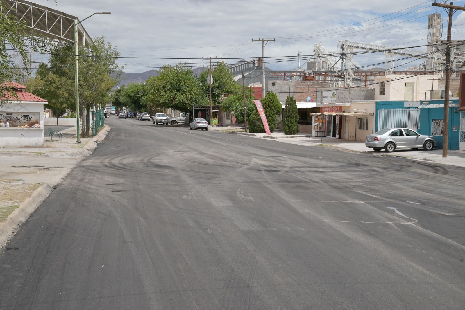 Concluye pavimentación de la avenida Siglo de Torreón en la colonia Héctor Mayagoitia
