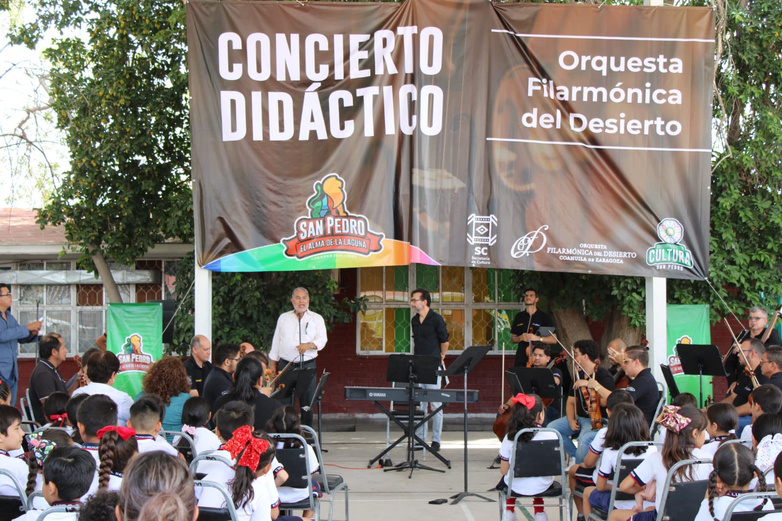 Alumnos de la primaria de San Pedro disfrutan de concierto de la Orquesta Filarmónica del Desierto