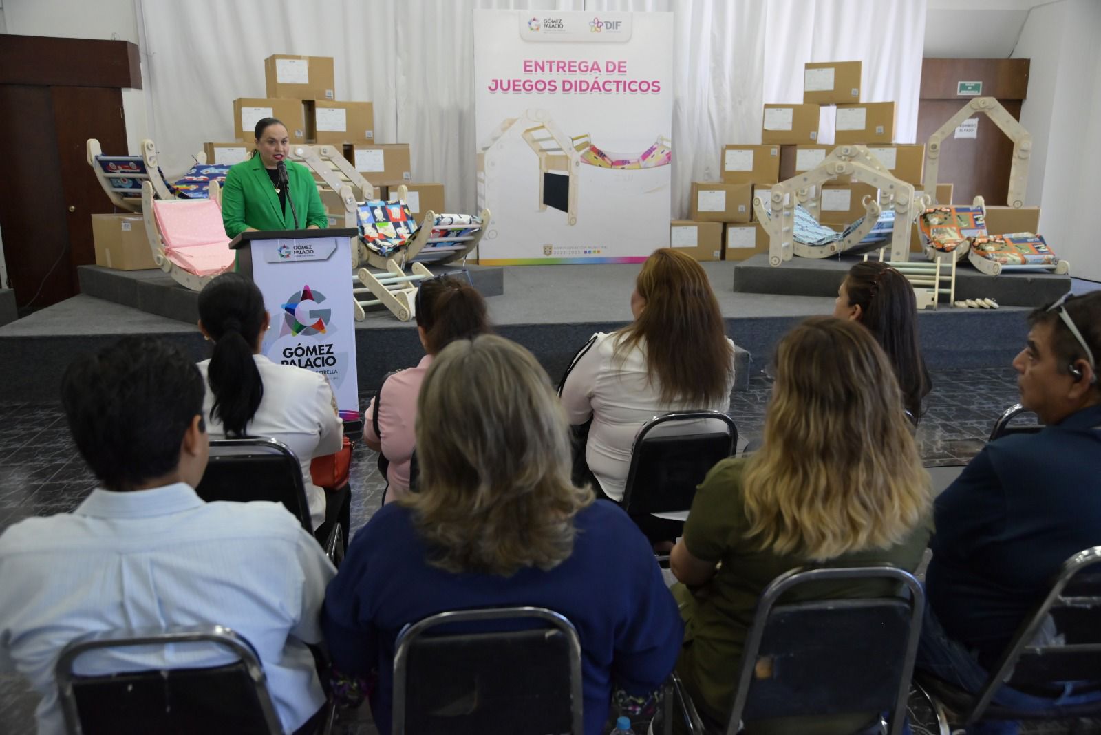 Gracias a donación de fundación Chilchota, DIF Gómez Palacio apoya a organismos de la sociedad civil