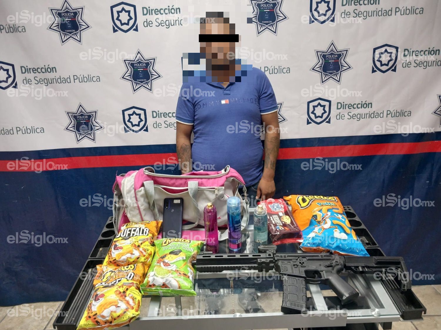 Agentes municipales frustran asalto a comercio, hay un detenido que pretendía escapar en un taxi
