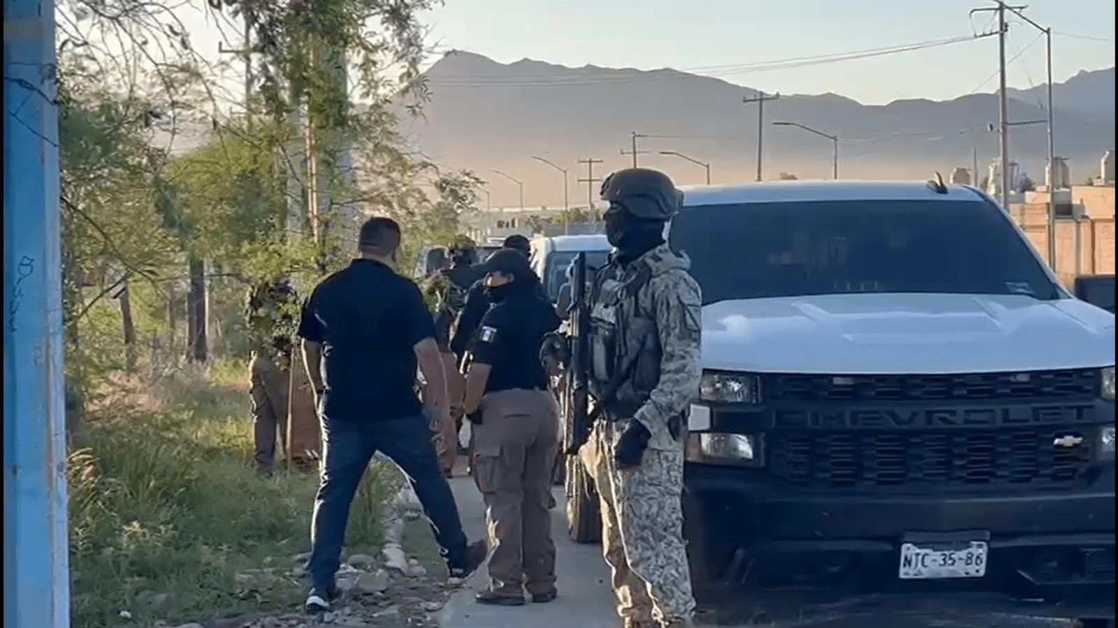 Aseguran droga y detienen a tres personas tras cateo en Ramos Arizpe