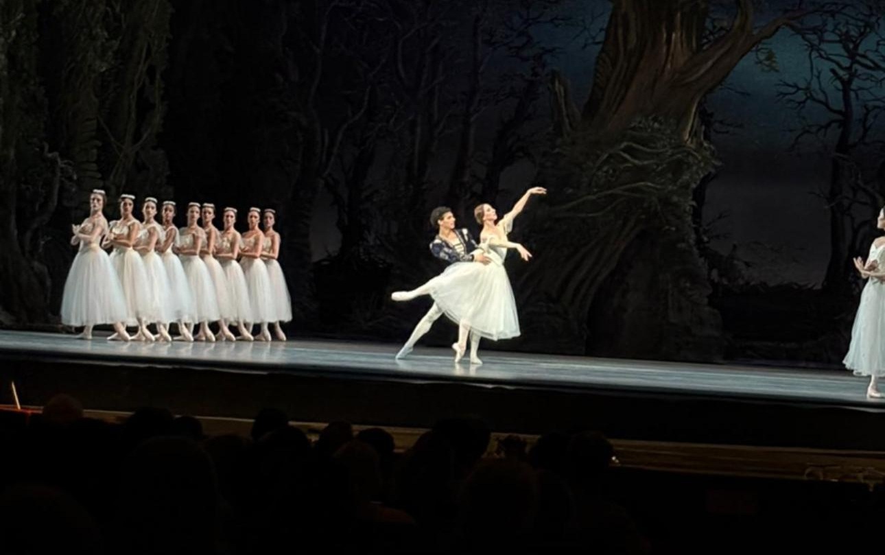 Hernández es el primer mexicano en alcanzar el rango de bailarín principal dentro del
ABT, una de las compañías de ballet más prestigiosas del mundo (ESPECIAL)