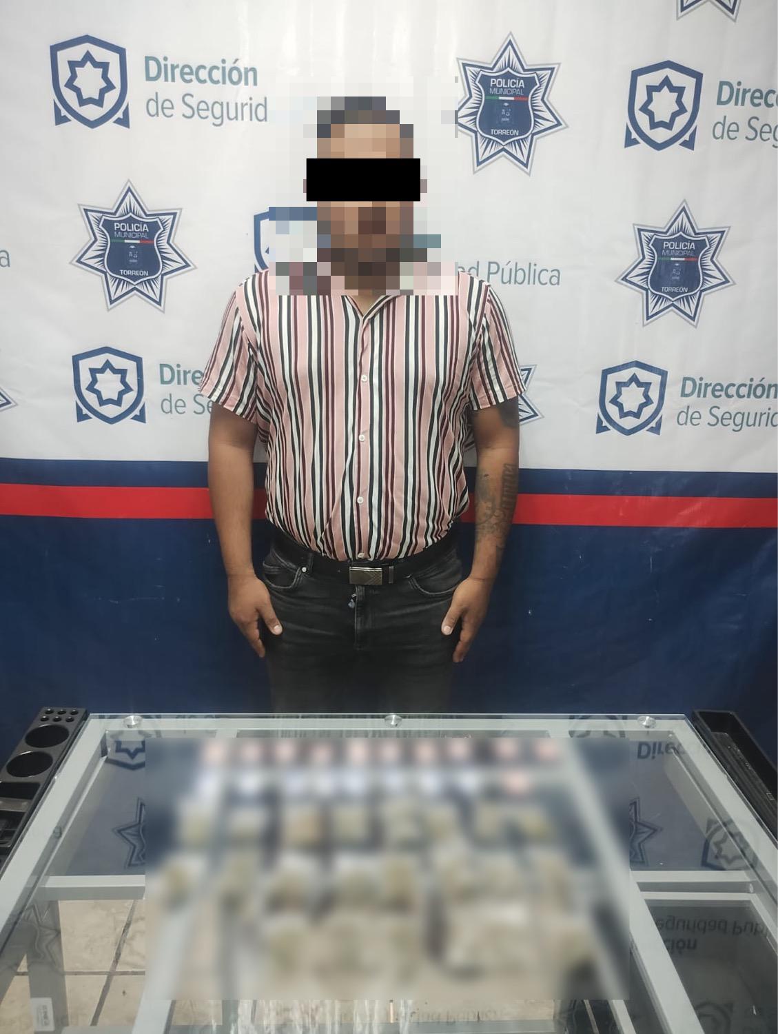 Hombre es detenido en la colonia Nuevo Torreón con presunta droga