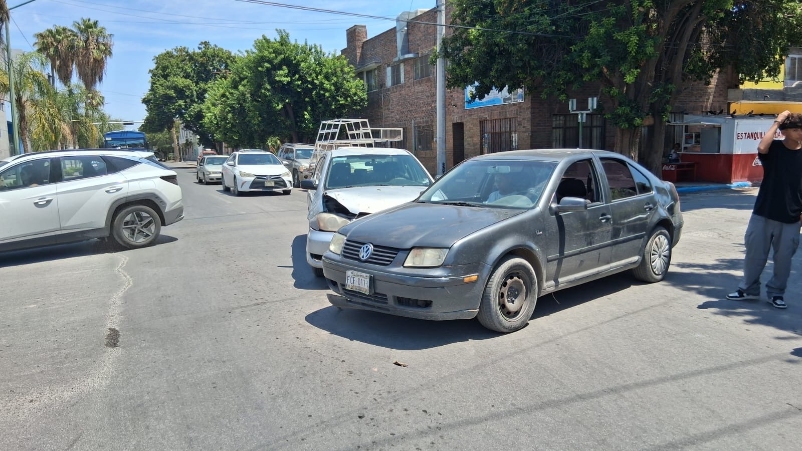 Se registra aparatoso choque en el Centro de Gómez Palacio