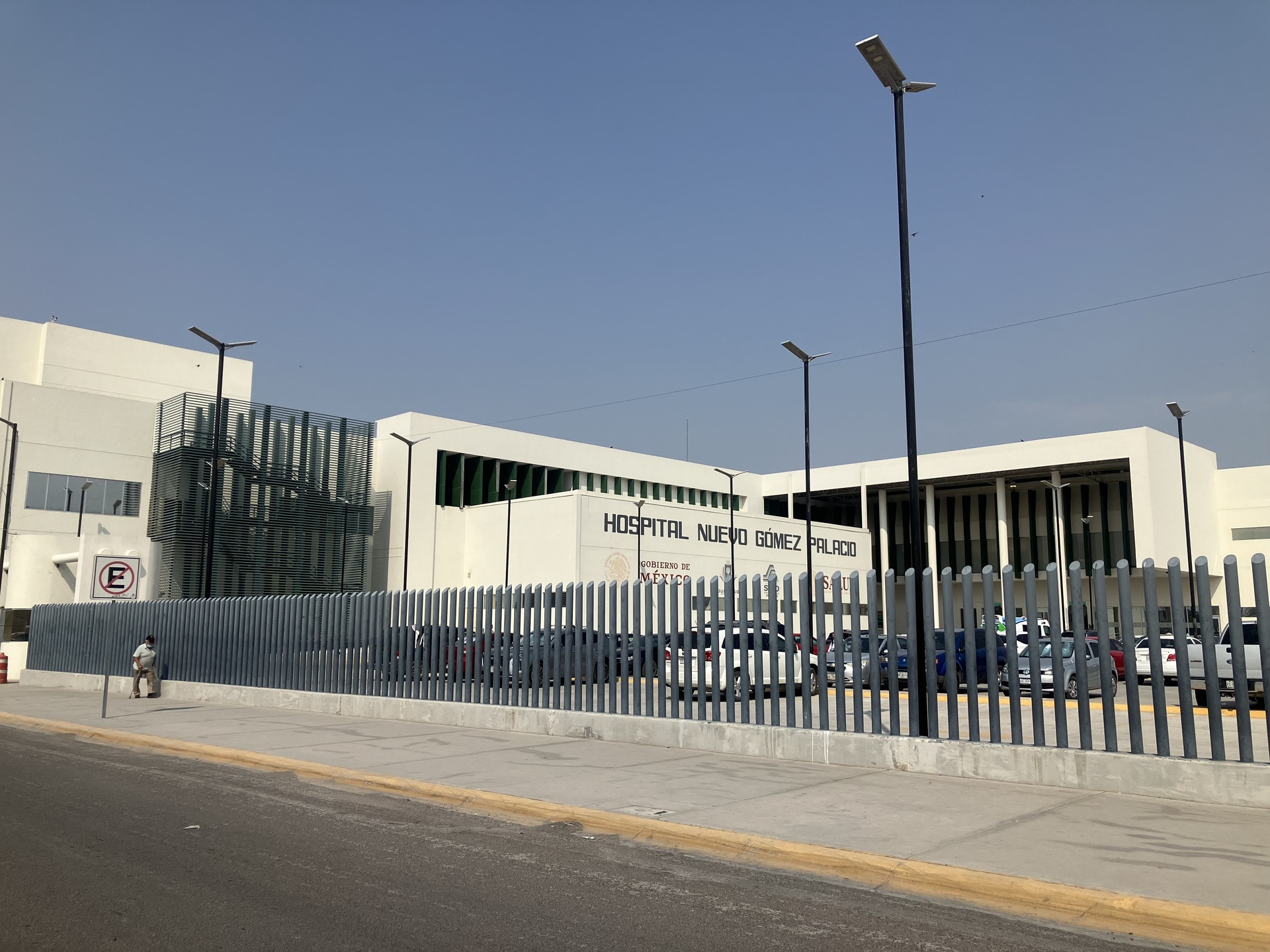 Menor de tres años es arrollado por el auto de su vecino en Gómez Palacio