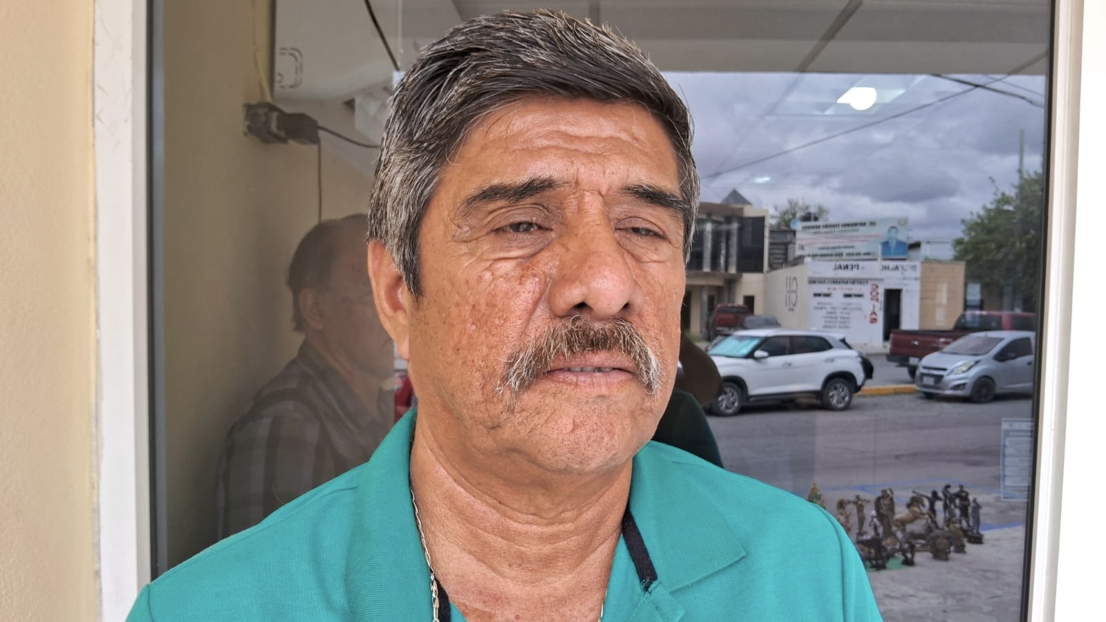 Exobreros exigen justicia por presunto abuso policial