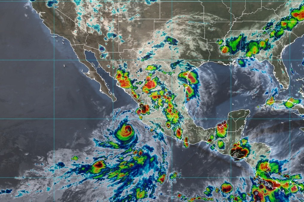 Flossie se convierte en huracán de categoría 3; prevén lluvias intensas en estas costas