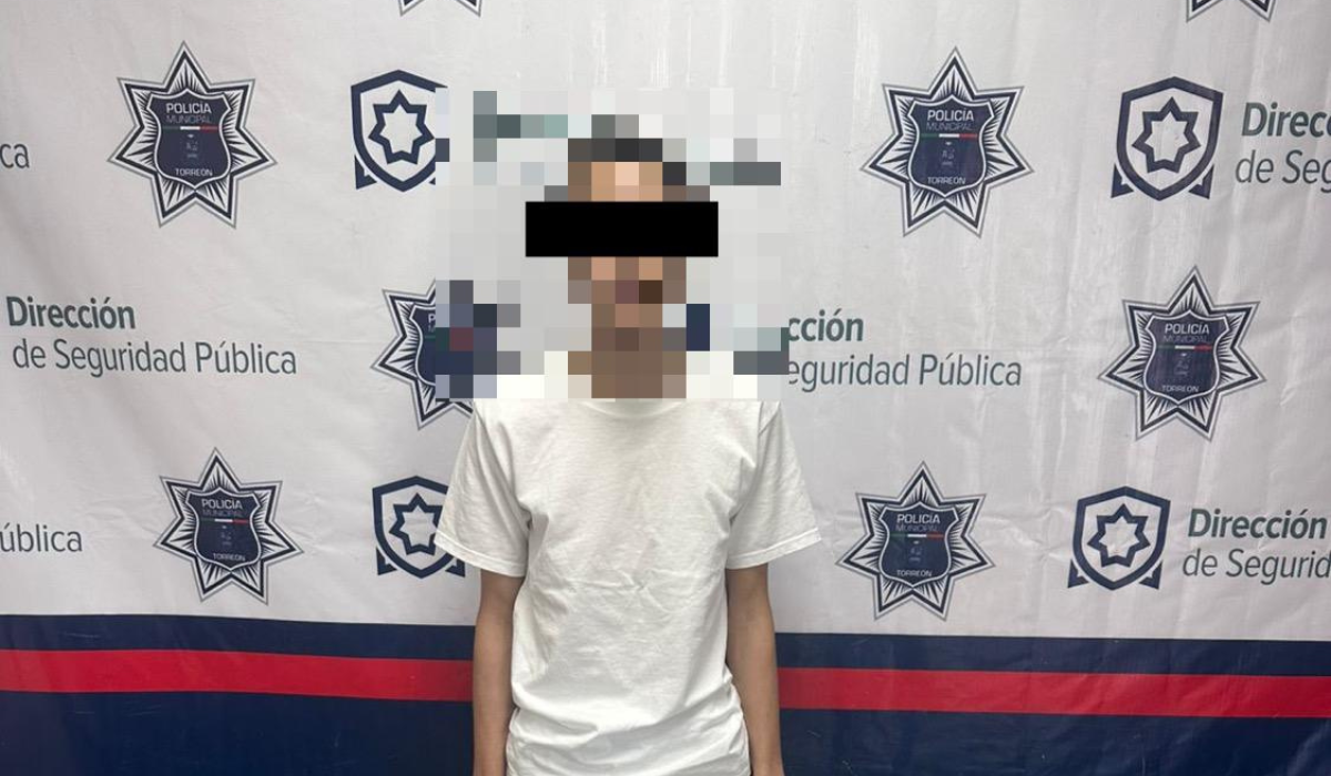 Policía de Torreón detiene a joven por robo a tienda departamental