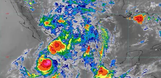 Huracán Flossie pierde fuerza, pero deja lluvias y oleaje en 27 estados de México