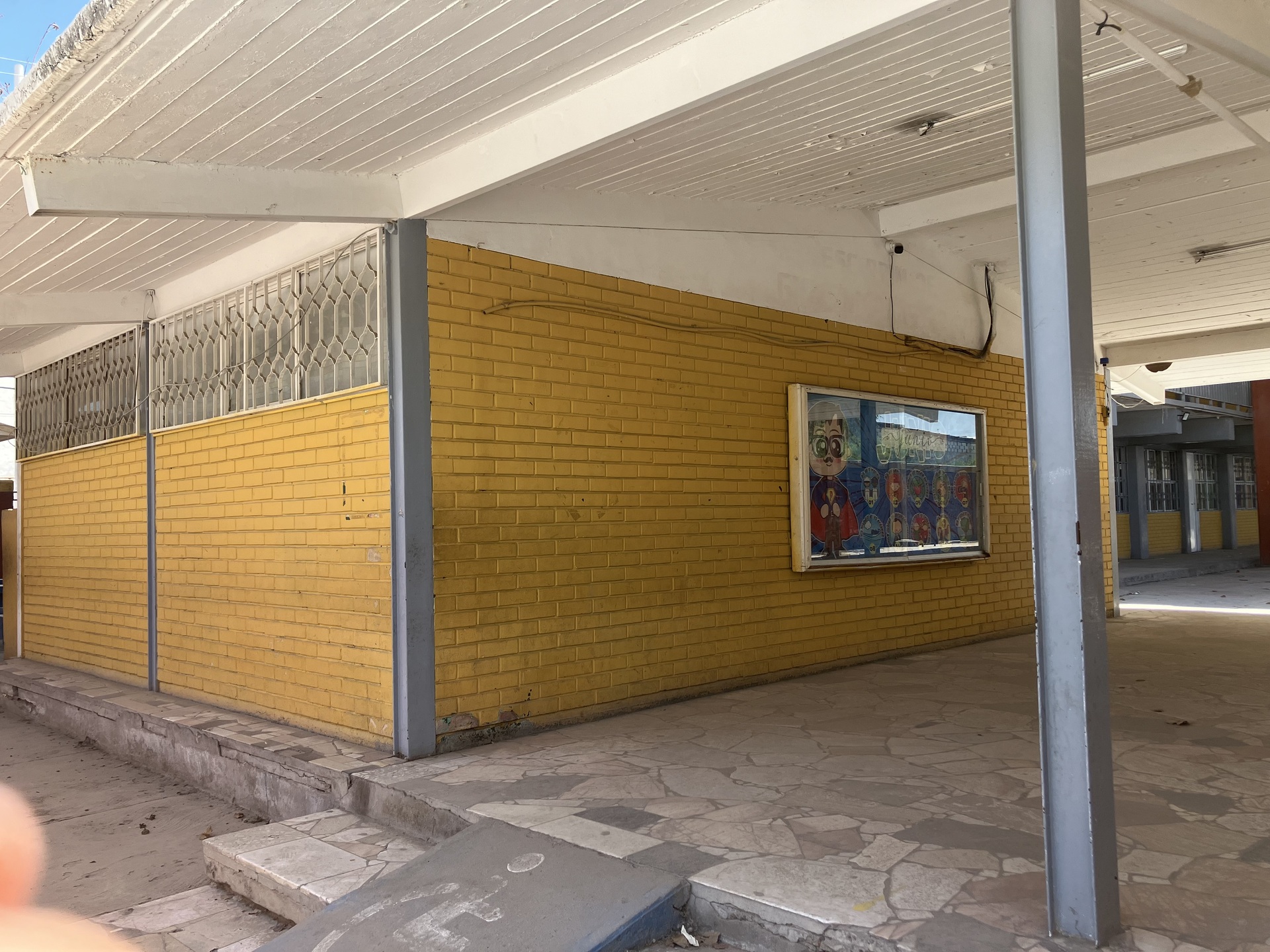 Por vacaciones, habilitan 13 bodegas en Coahuila para evitar robos en escuelas