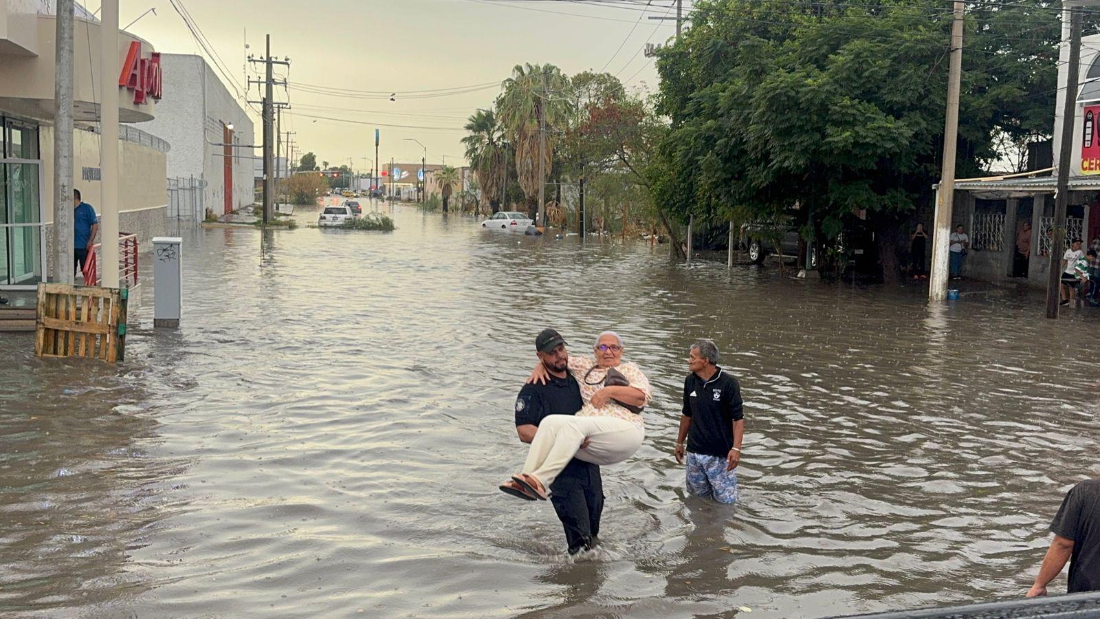 Activan Operativo Especial de Atención Ciudadana tras fuerte lluvia en Torreón