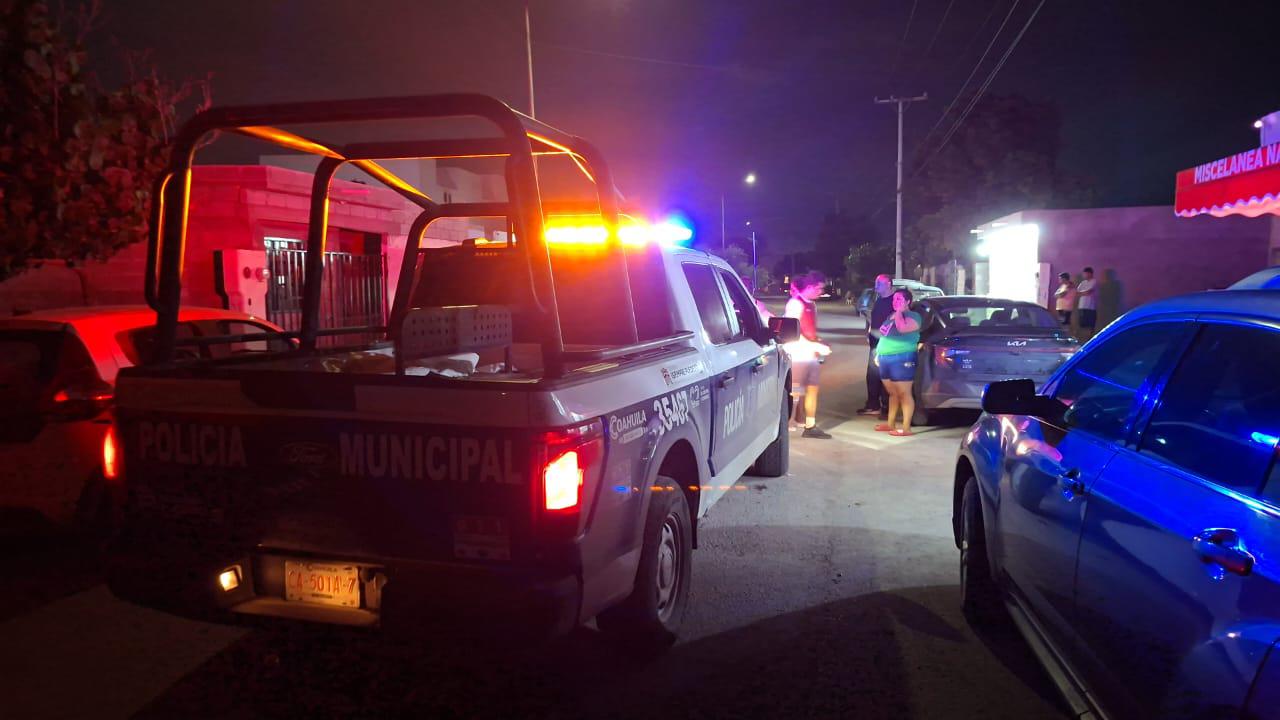 Golpean a joven con un palo, en una riña en la colonia Real del Sol II en Torreón