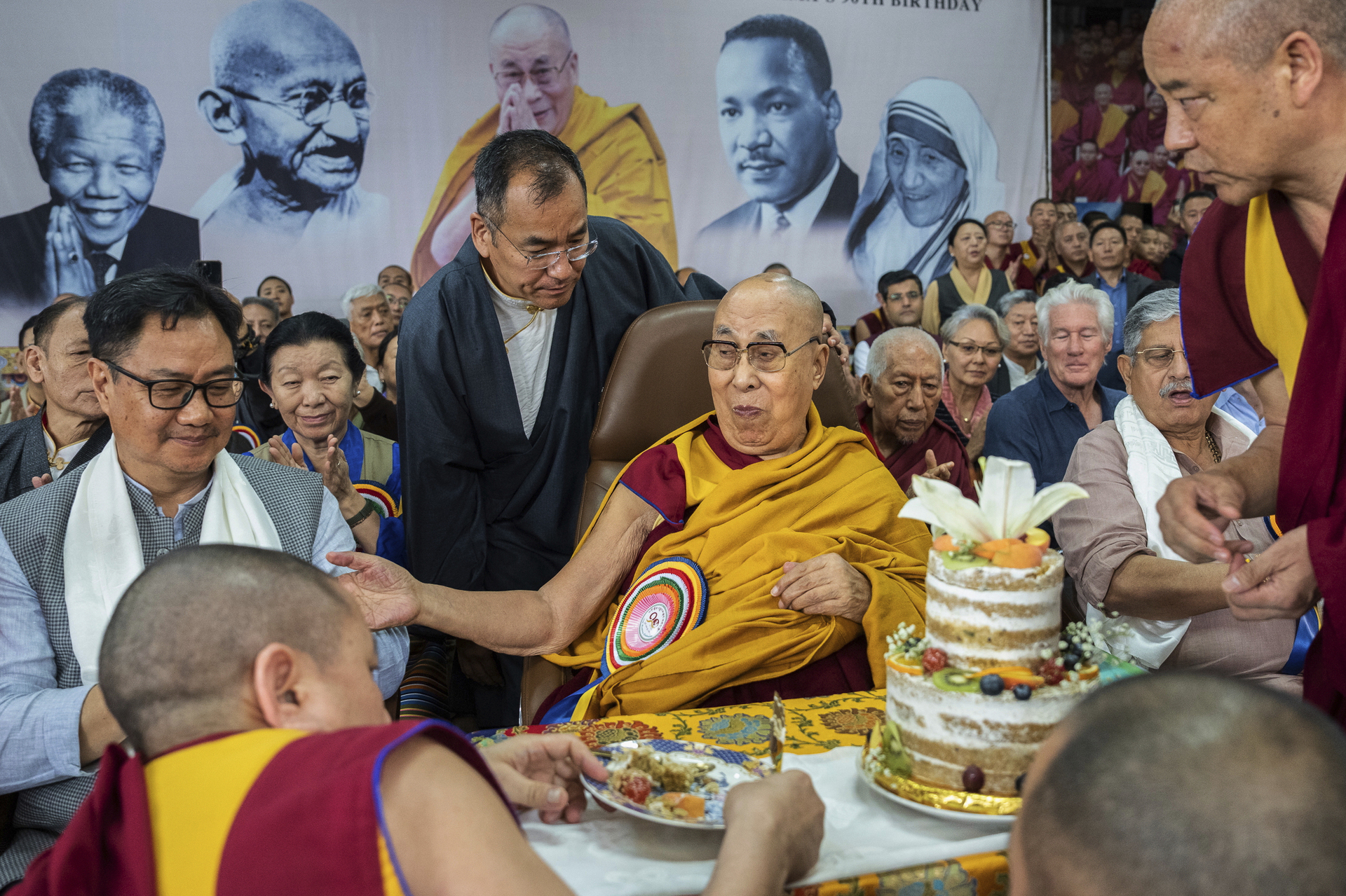 China advierte a la India que no permitirá interferencias en la sucesión del Dalái Lama