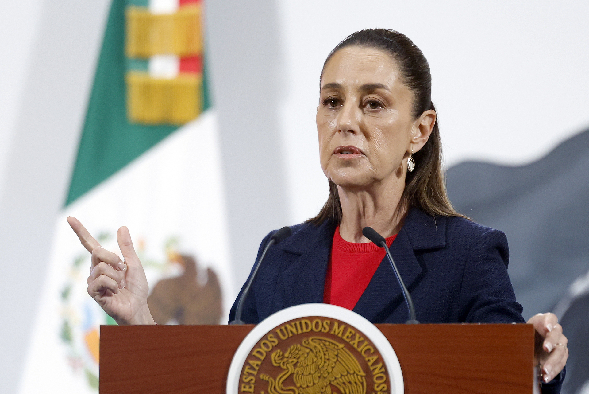 Cuestionan a Sheinbaum sobre avances en foros de la reducción de la jornada laboral, ¿Qué dijo?