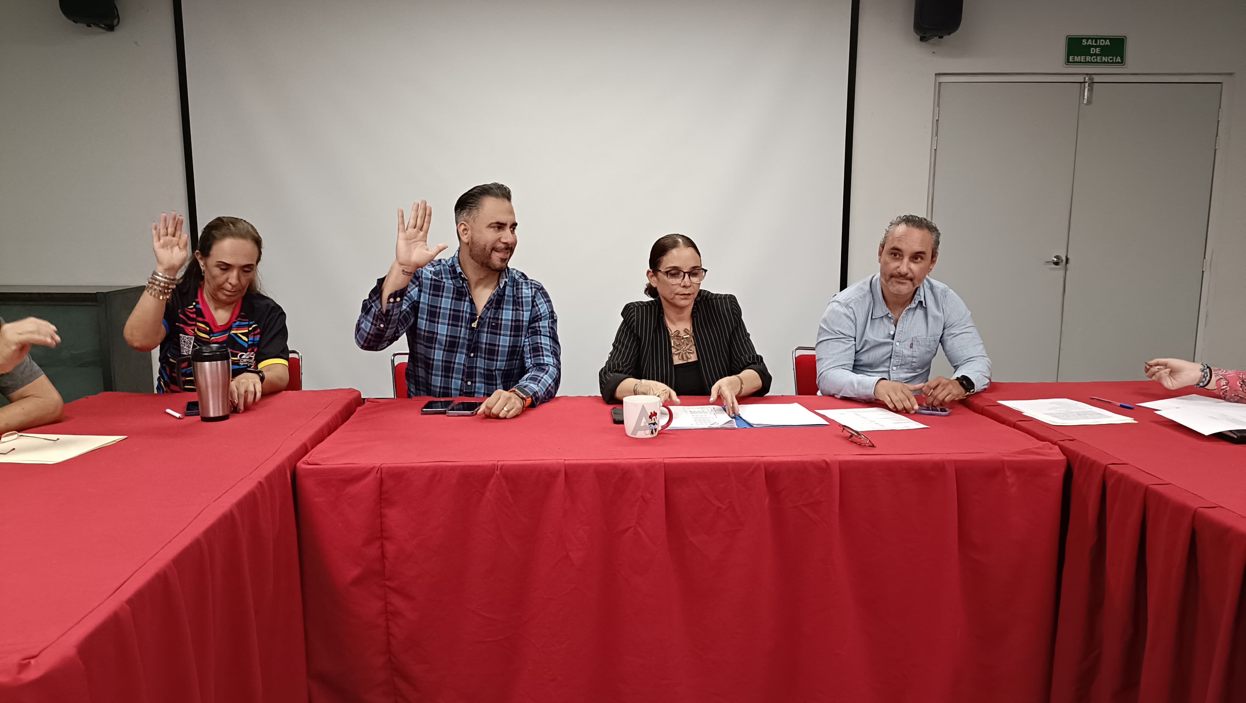 Presenta Unidad Deportiva Torreón informe mensual