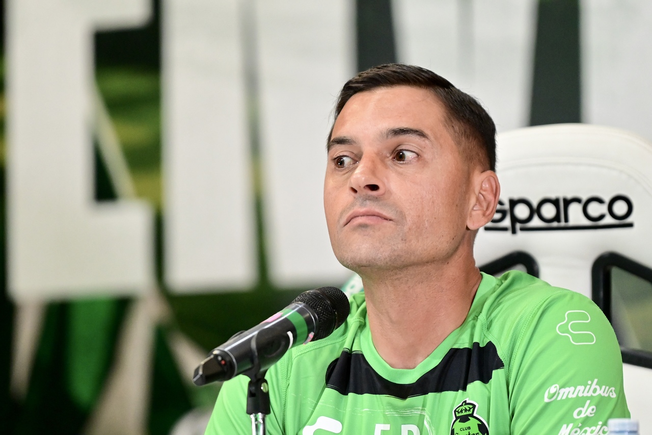 El estratega español, que hará su presentación en el futbol mexicano este sábado frente a Pumas, asegura que hay futbolistas que no han llegado porque no se sienten atraídos por el proyecto.