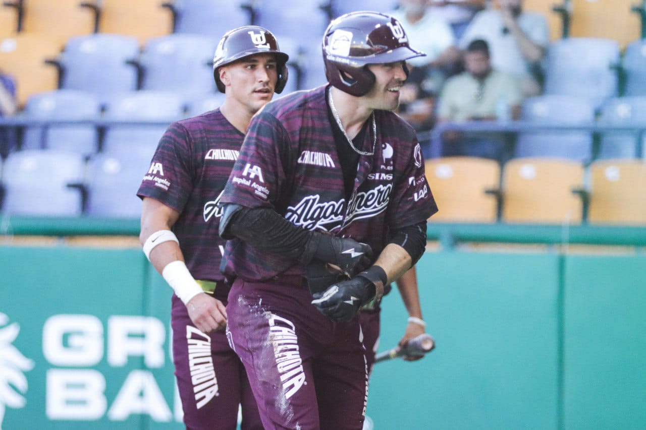 La ofensiva lagunera fue comandada por sendos batazos de Damon Dues y de Nick Torres. (Especial)
