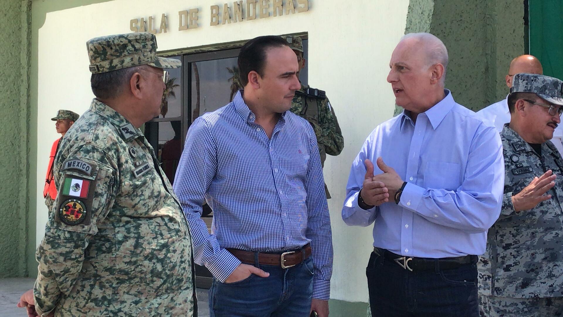 Entrega Manolo Jiménez remodelación de cocina del Cuartel Militar en la XI Región Militar