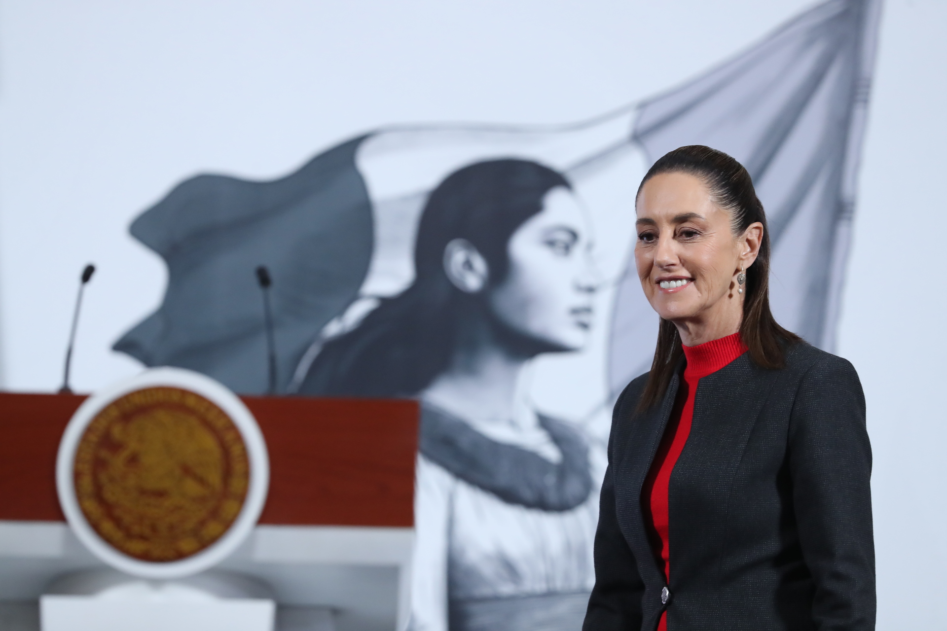Sheinbaum señala de injustas las redadas de migrantes en Estados Unidos