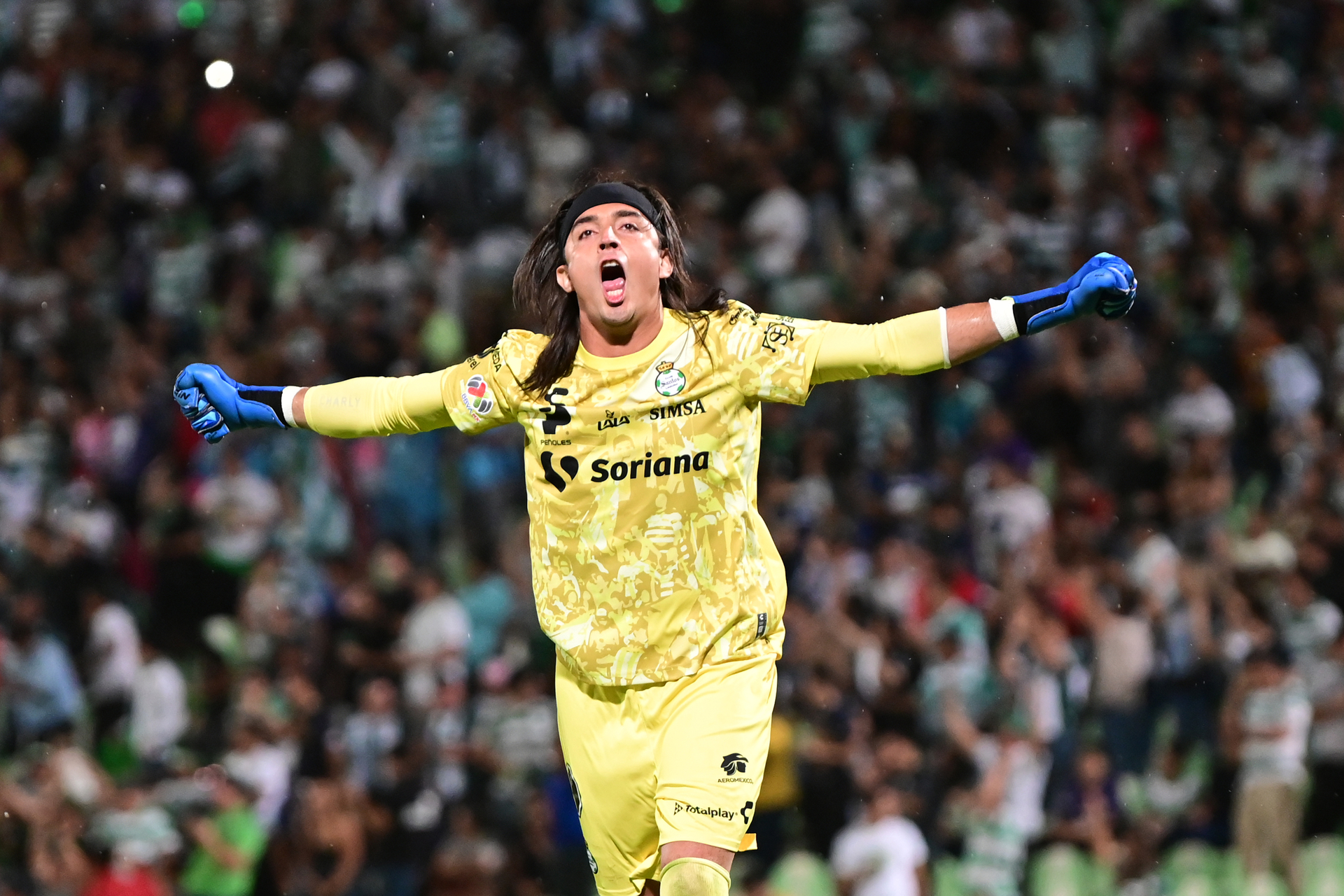 ¡No fue su santo! Guerreros vencen a Pumas en el Corona