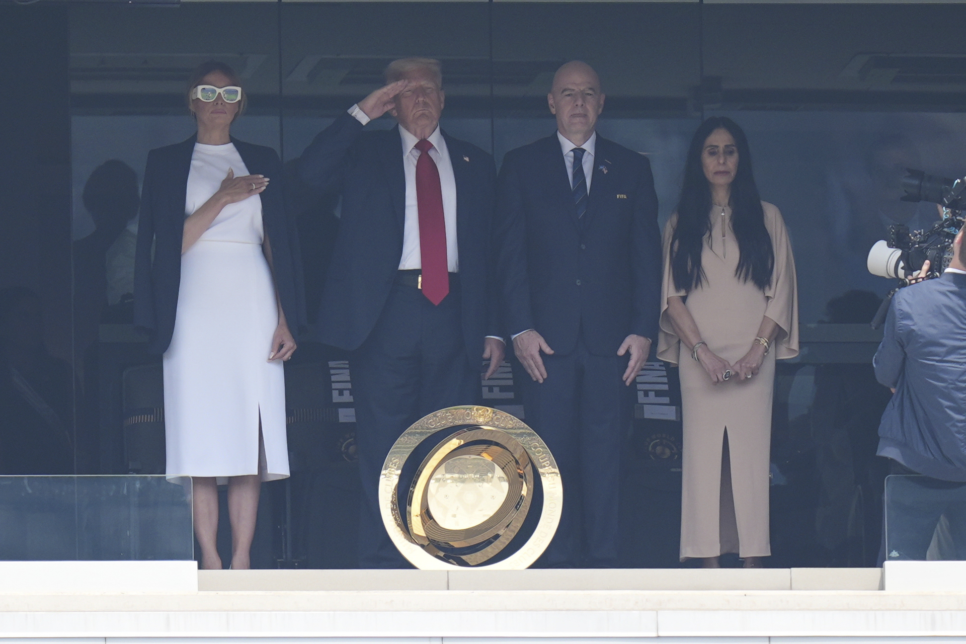 Trump encabeza la final del Mundial de Clubes junto al presidente de la FIFA