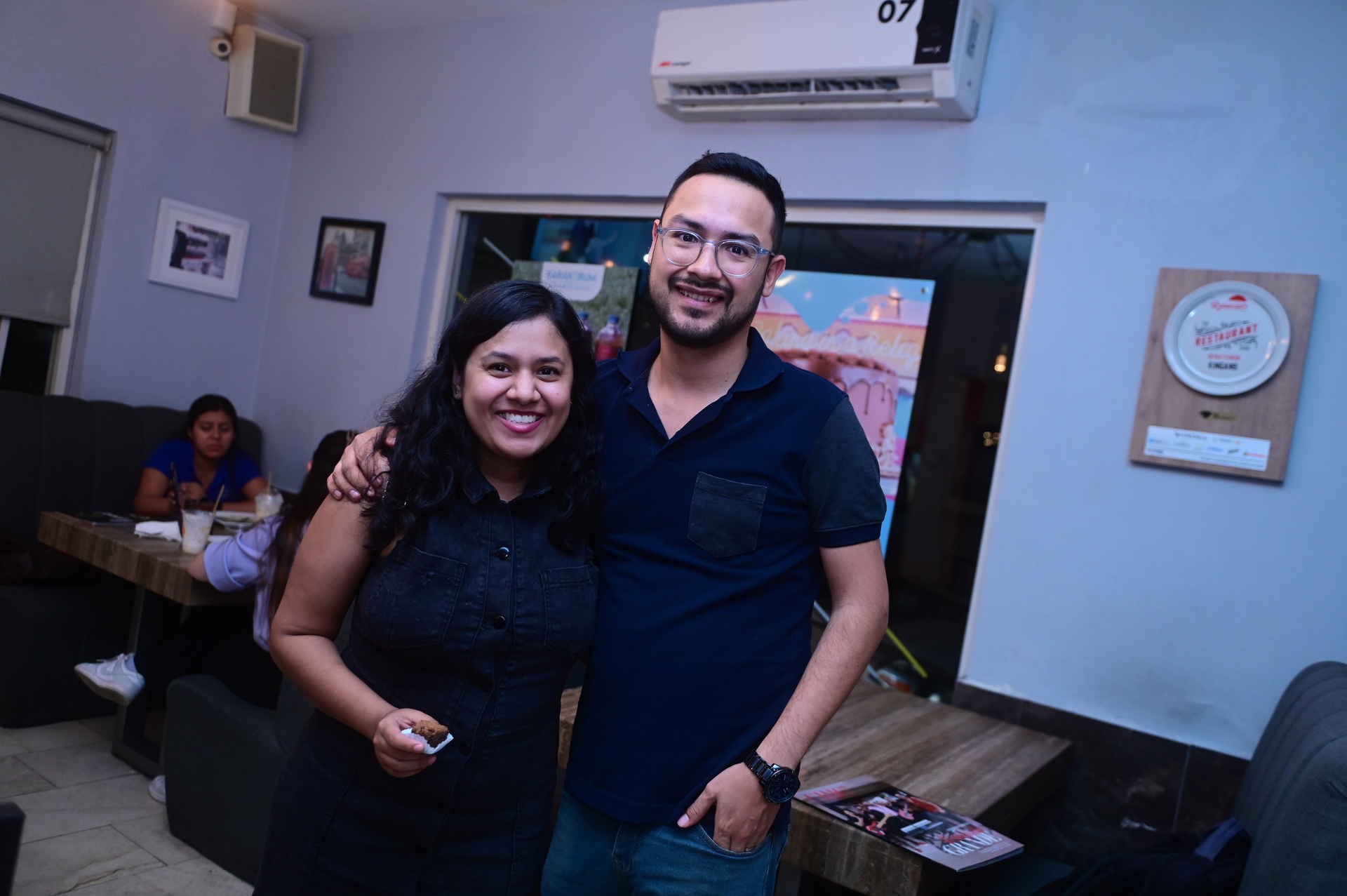 Karen García y José Pinales.
