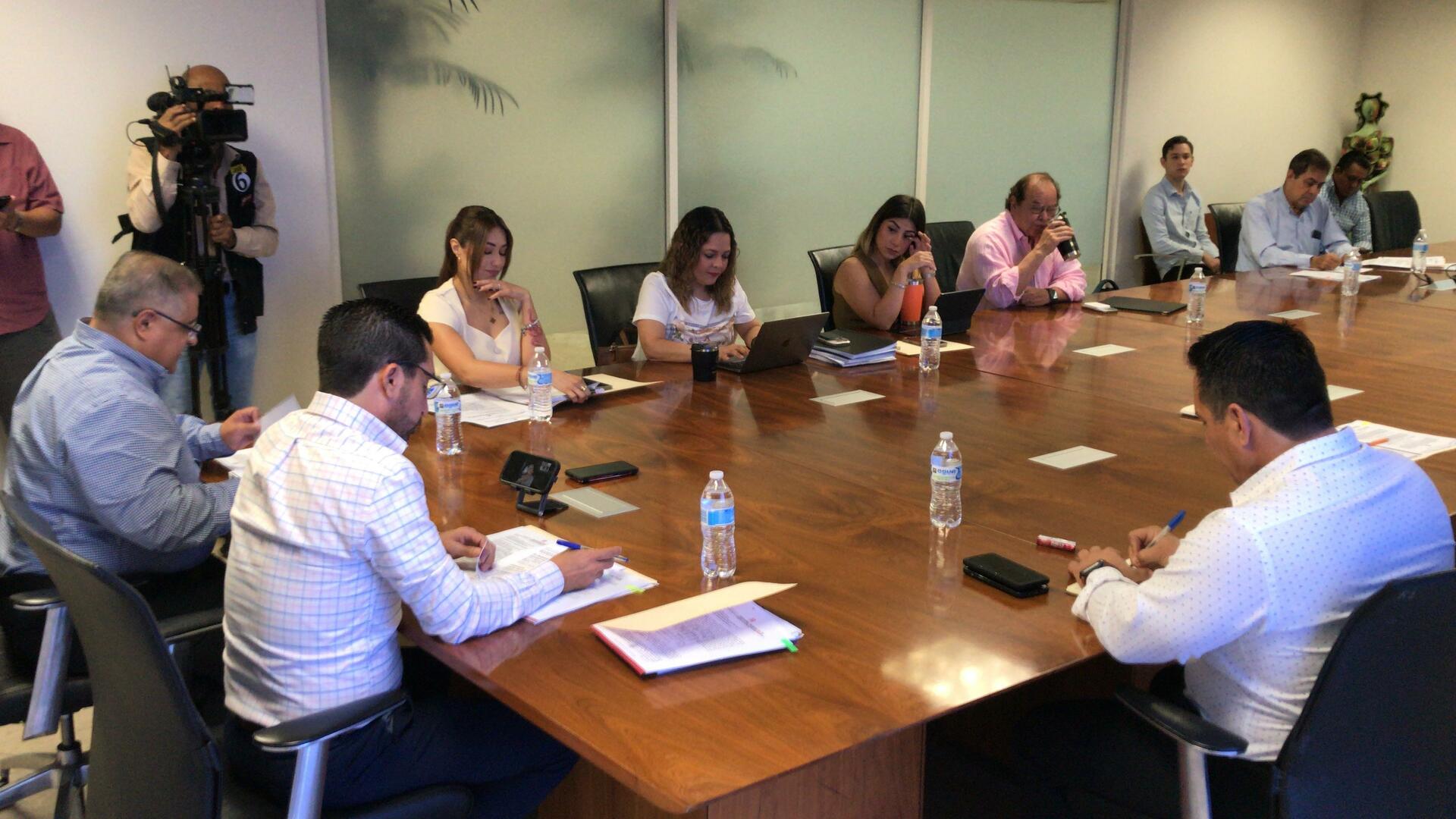 Aprueban estímulo de 10 mil pesos quincenales para mandos policiacos