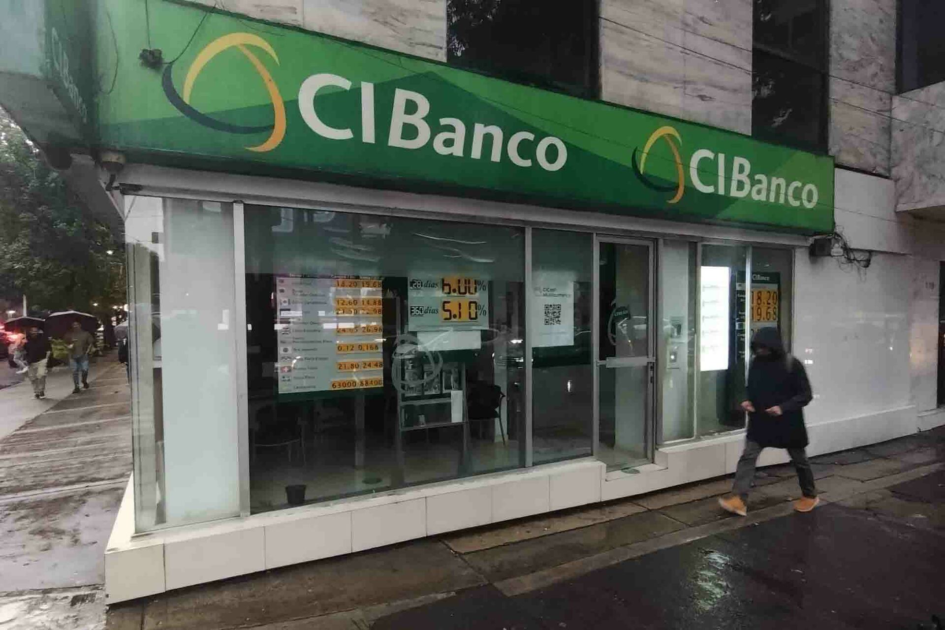 Aumentan multas a bancos señalados de lavado por Estados Unidos