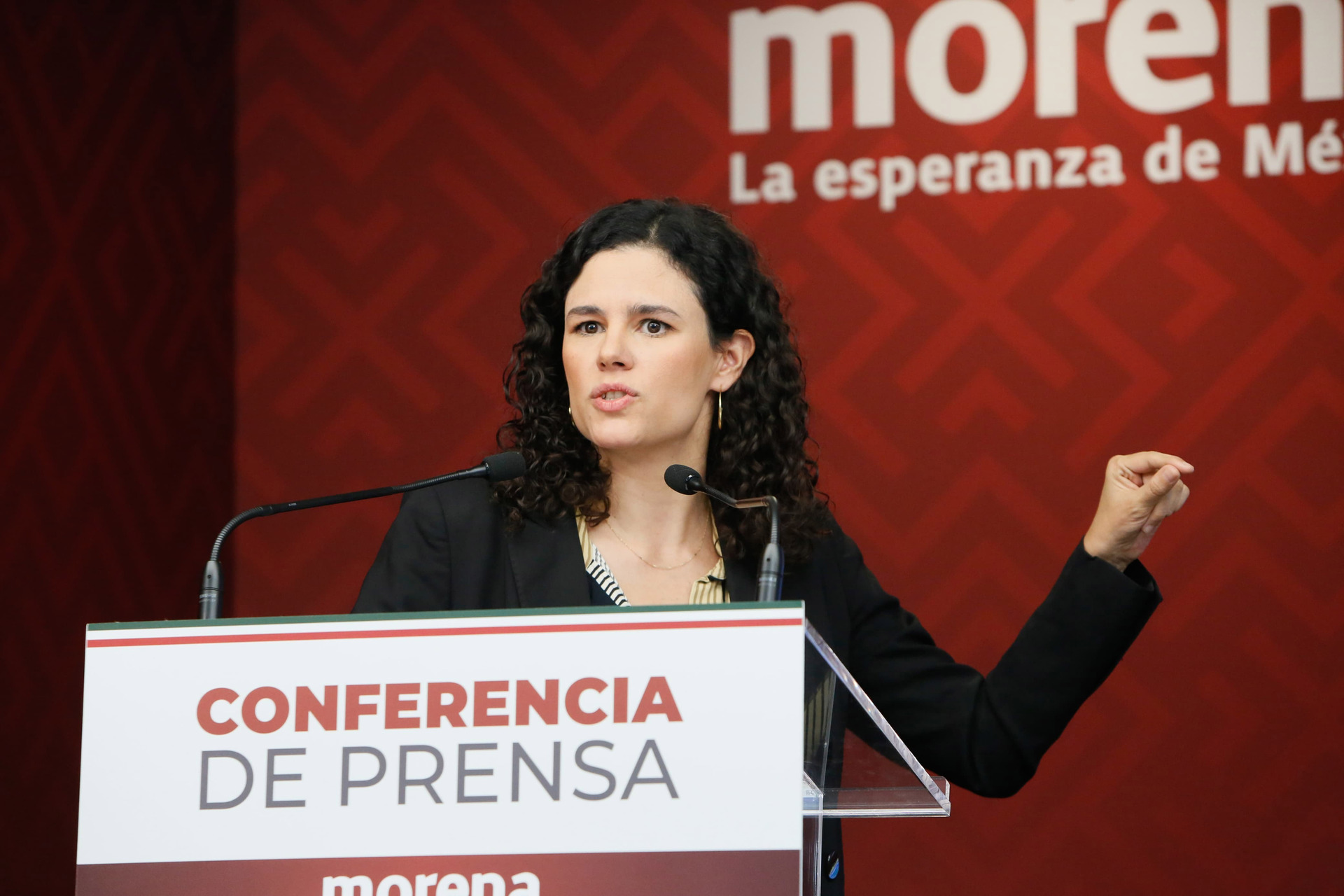 Luisa María Alcalde sale a defender a Adán Augusto tras caso Bermúdez Requena