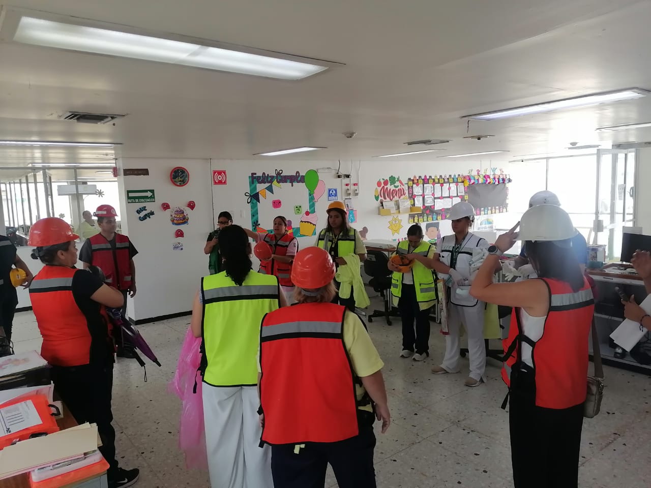 Realizan macrosimulacro de inundación por huracán en unidades del IMSS de PN