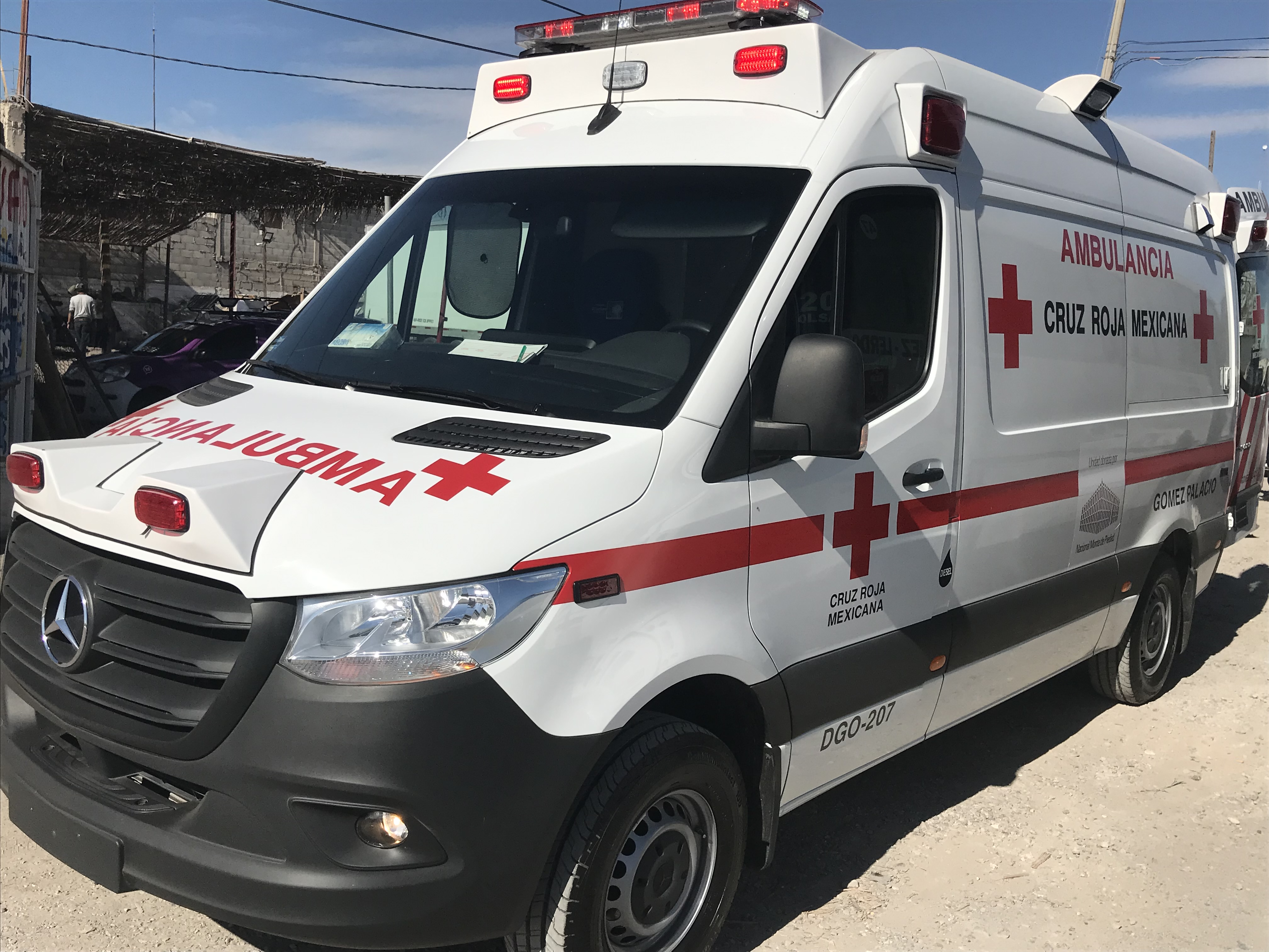 Albañil resulta lesionado tras accidente laboral en Gómez Palacio