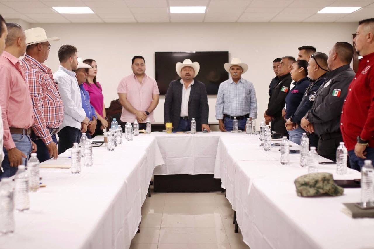 Toman acuerdos para regularizar quintas en Francisco I. Madero