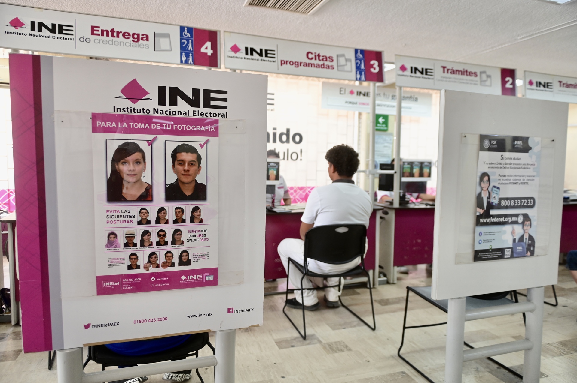 INE avanza plan para actualizar elementos de seguridad en la credencial para votar