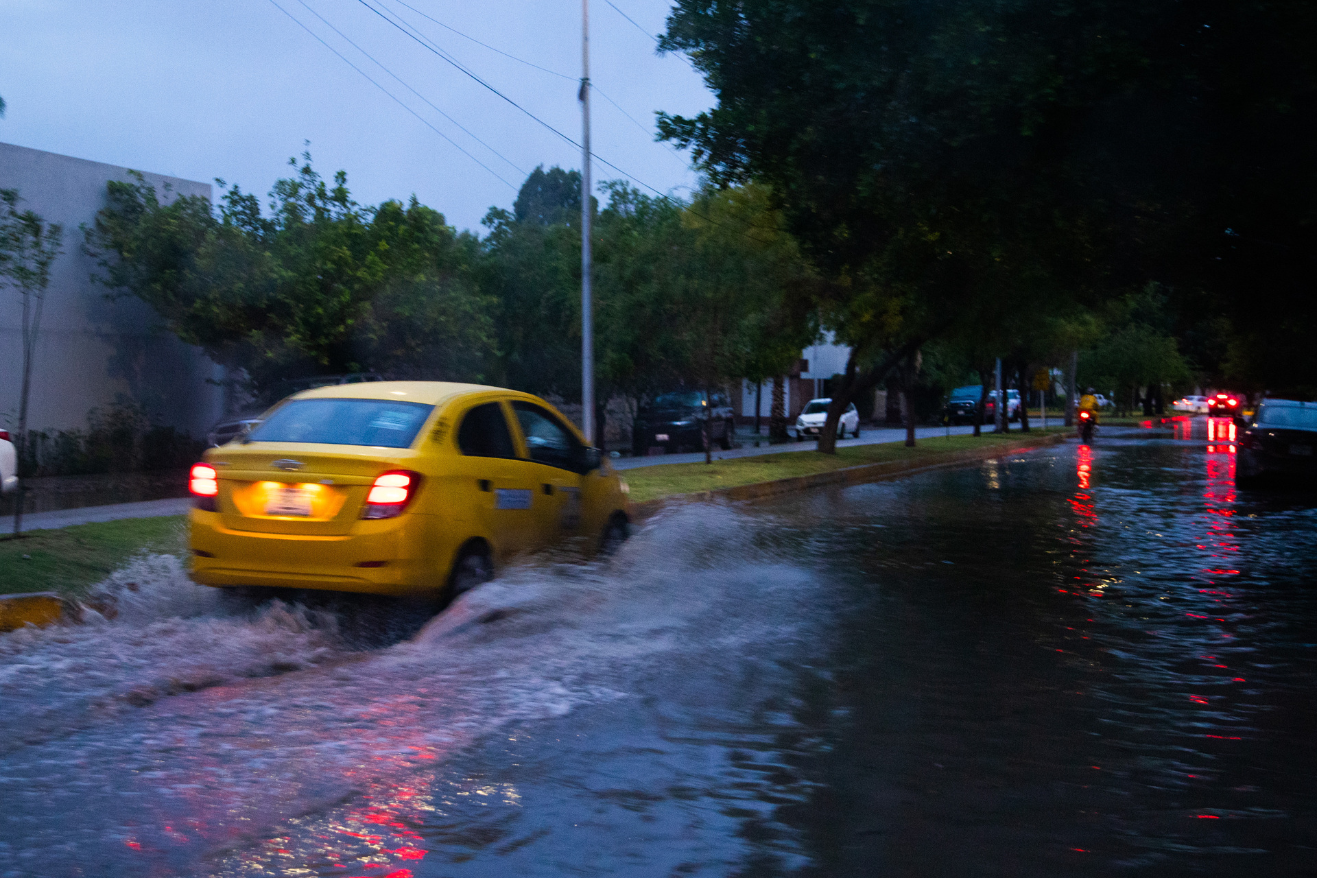 No guardes el paraguas… la lluvia no se va