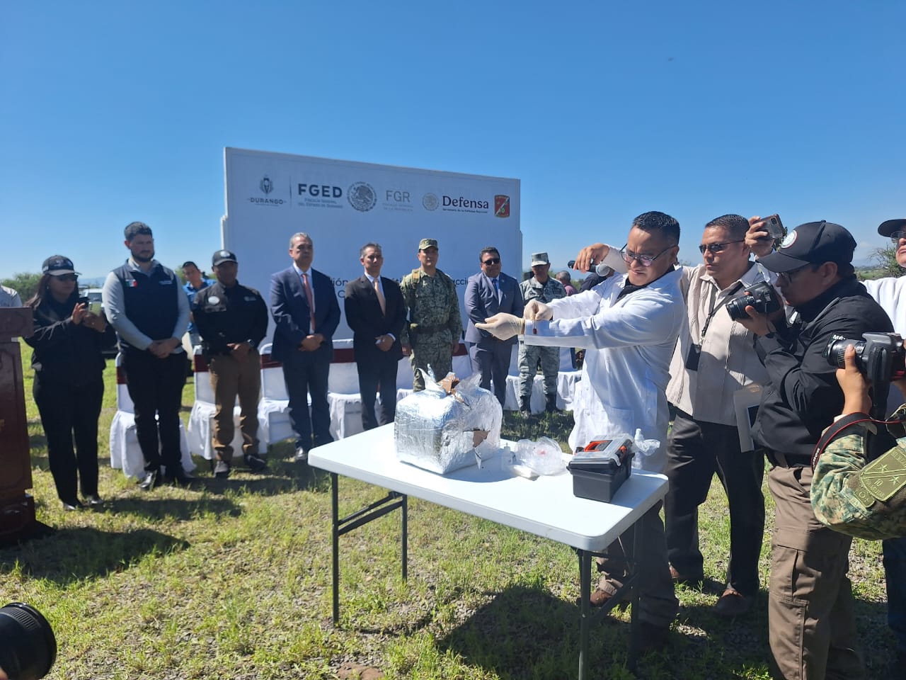 Destruye FGR en Durango más de 250 kilogramos de narcóticos