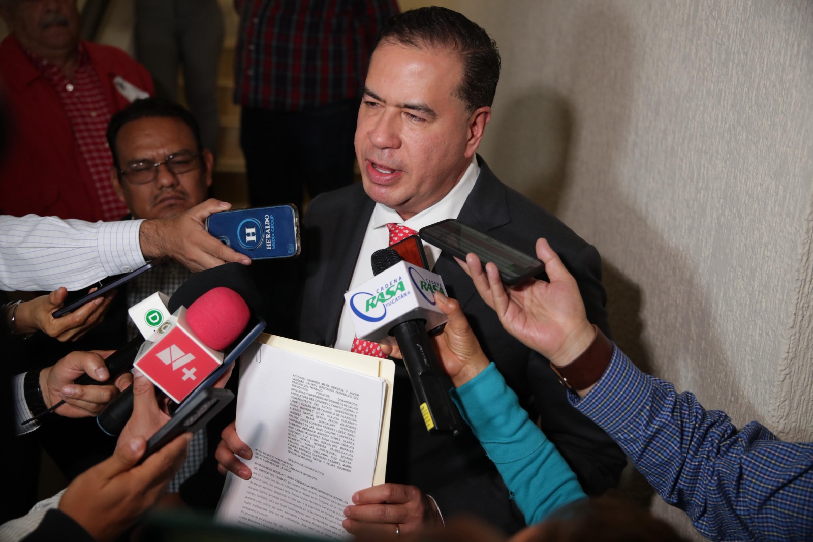 Ricardo Mejía solicita juicio político contra Congreso por omisión en revocación de mandato